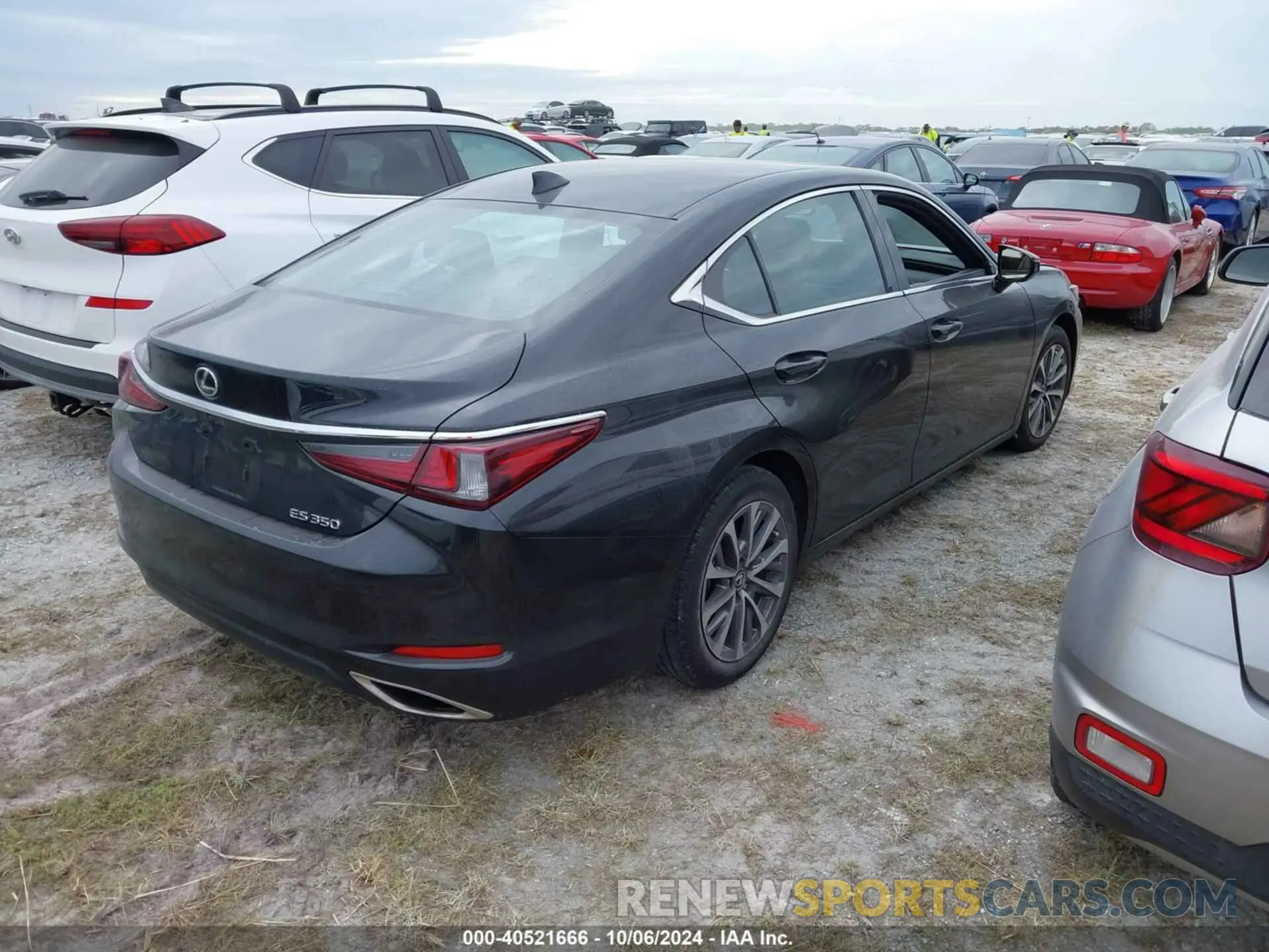 4 Фотография поврежденного автомобиля 58ACZ1B17PU139452 LEXUS ES 350 2023