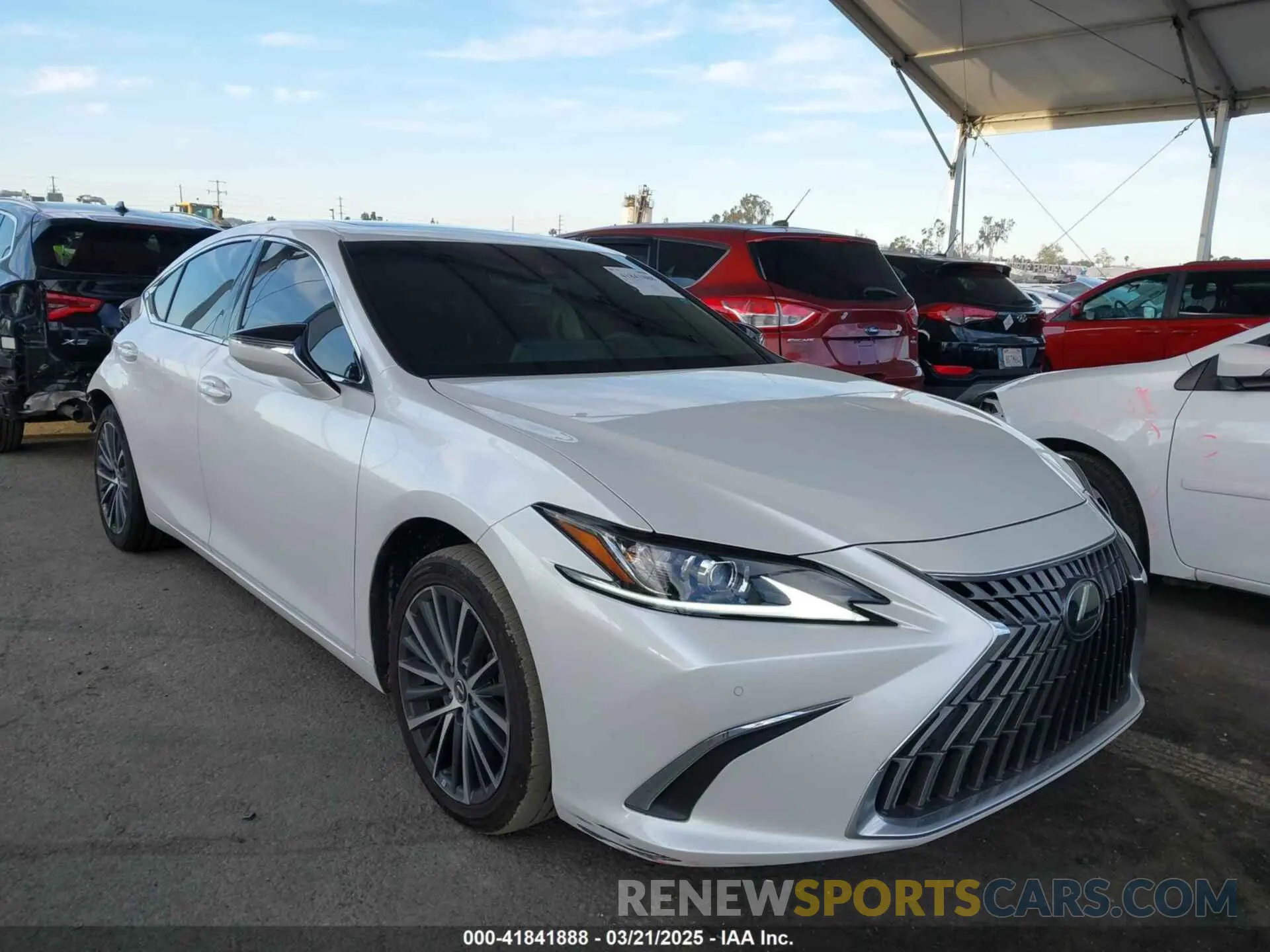 1 Фотография поврежденного автомобиля 58ADZ1B10PU142827 LEXUS ES 350 2023