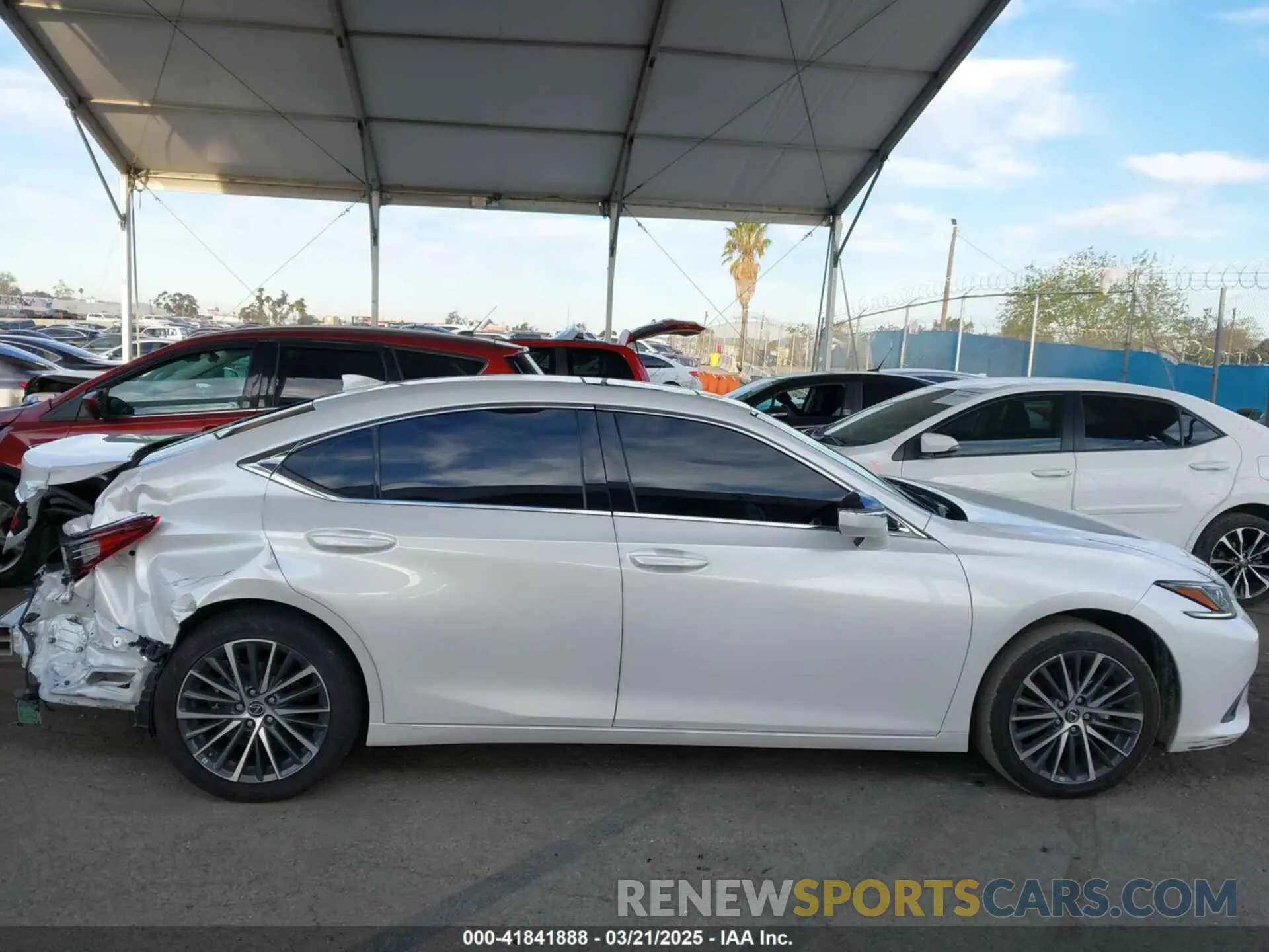 14 Фотография поврежденного автомобиля 58ADZ1B10PU142827 LEXUS ES 350 2023