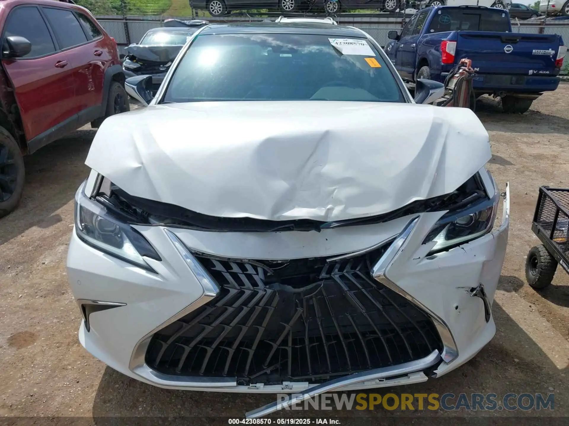 12 Photograph of a damaged car 58ADZ1B15PU151586 LEXUS ES 350 2023
