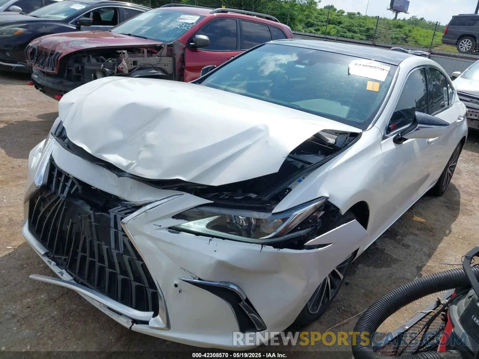 2 Photograph of a damaged car 58ADZ1B15PU151586 LEXUS ES 350 2023