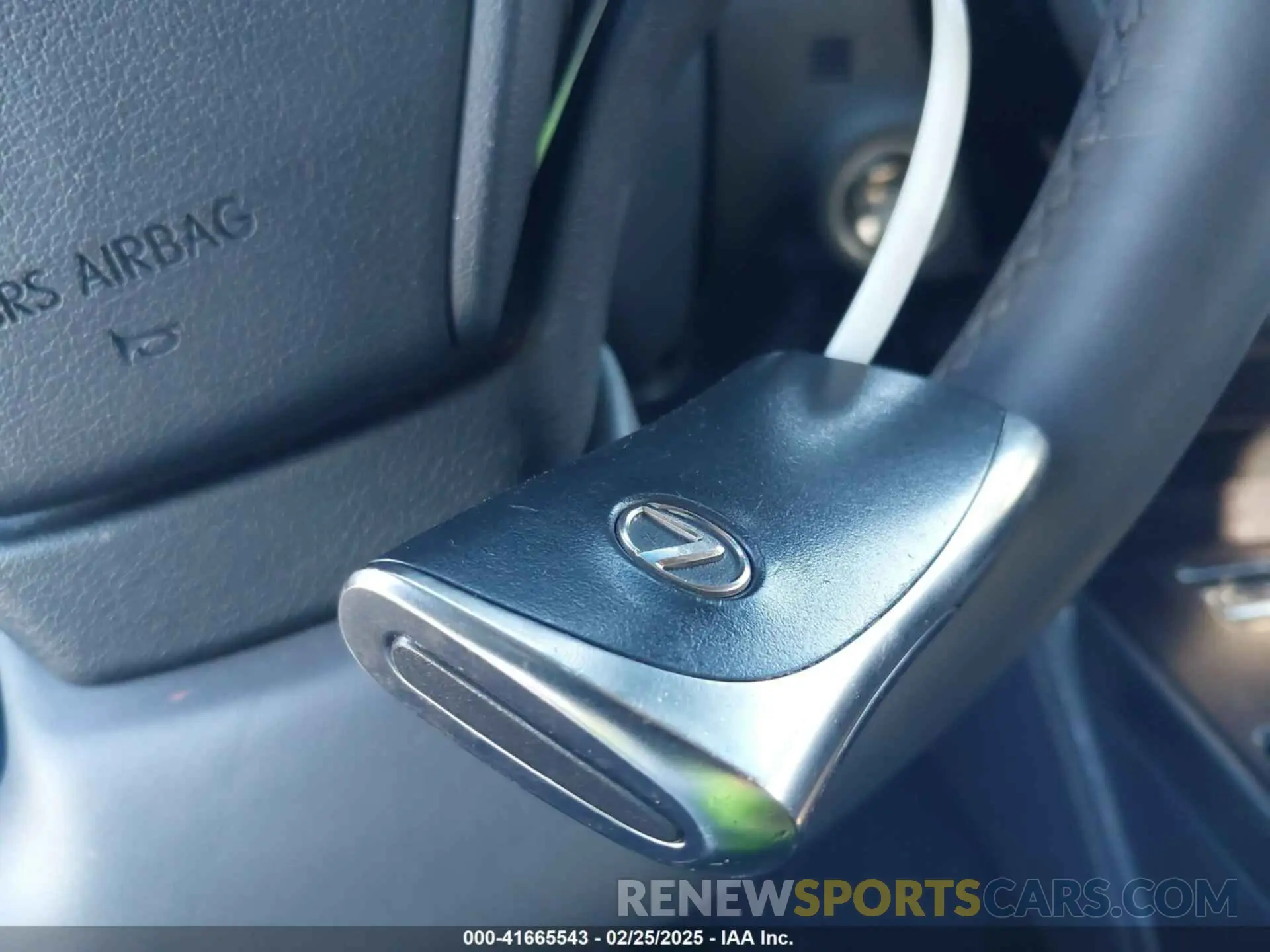 11 Photograph of a damaged car 58ADZ1B17PU139794 LEXUS ES 350 2023