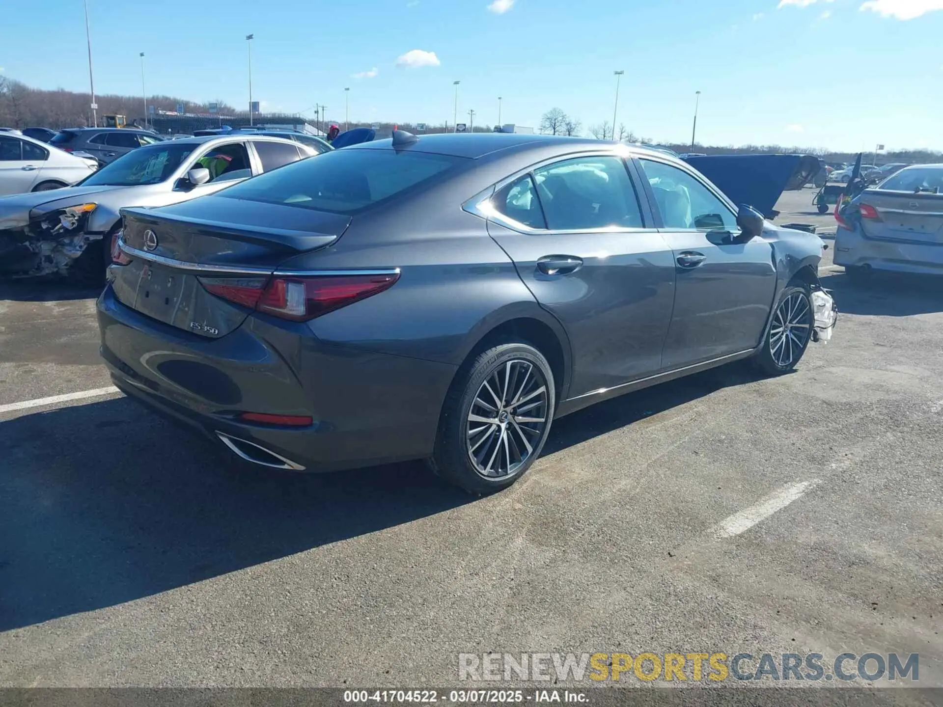 4 Фотография поврежденного автомобиля 58ADZ1B18PU159293 LEXUS ES 350 2023