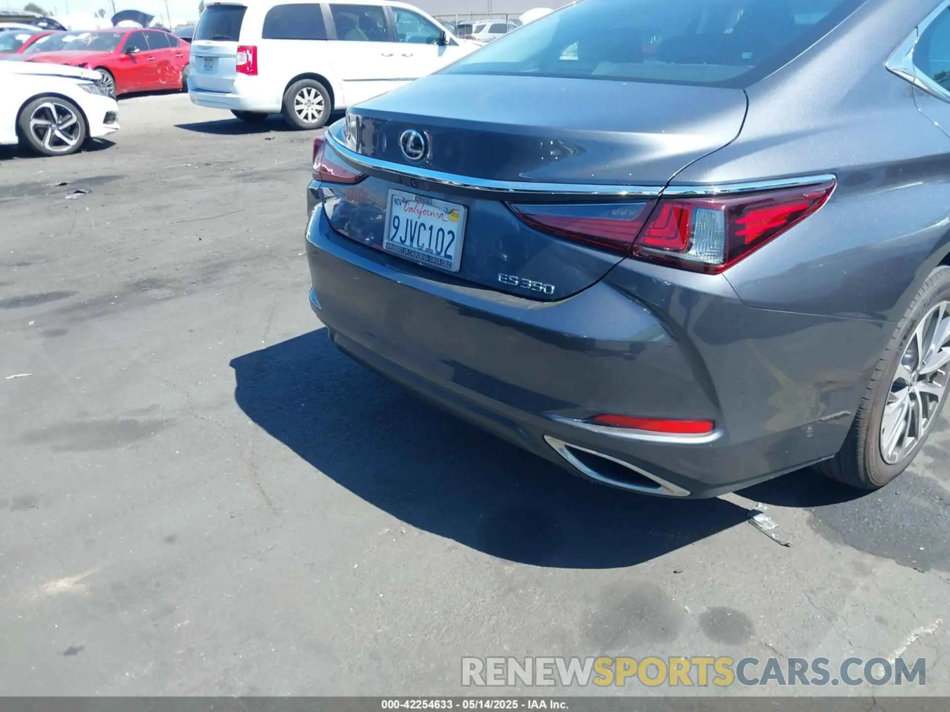 16 Фотография поврежденного автомобиля 58ACZ1B10RU161988 LEXUS ES 350 2024