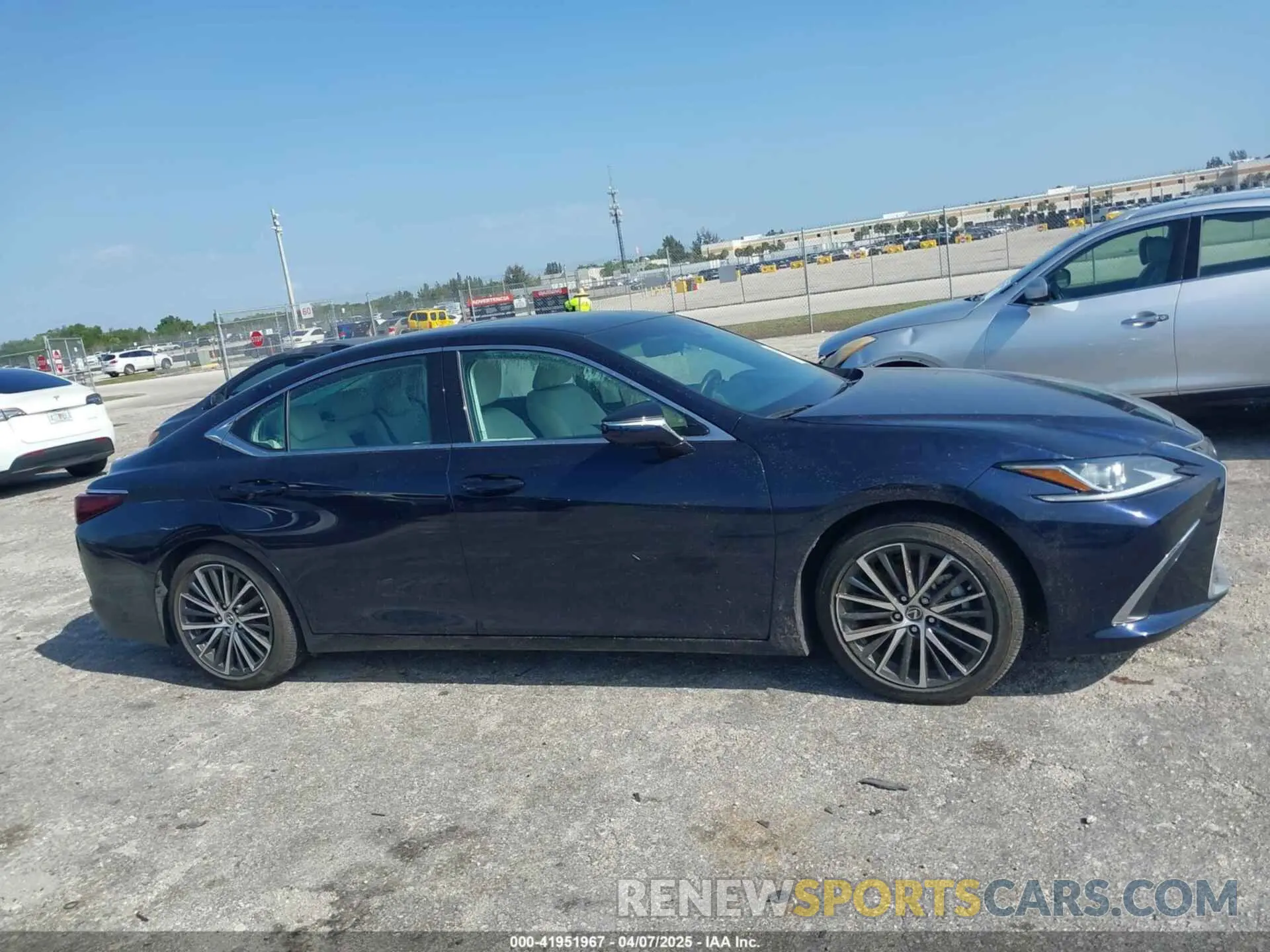 13 Photograph of a damaged car 58ADZ1B10RU162823 LEXUS ES 350 2024