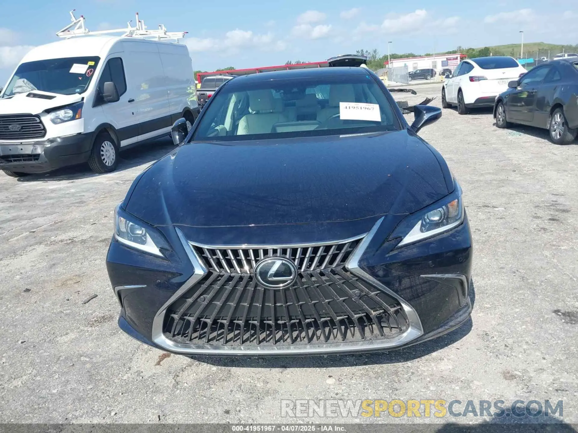 6 Photograph of a damaged car 58ADZ1B10RU162823 LEXUS ES 350 2024