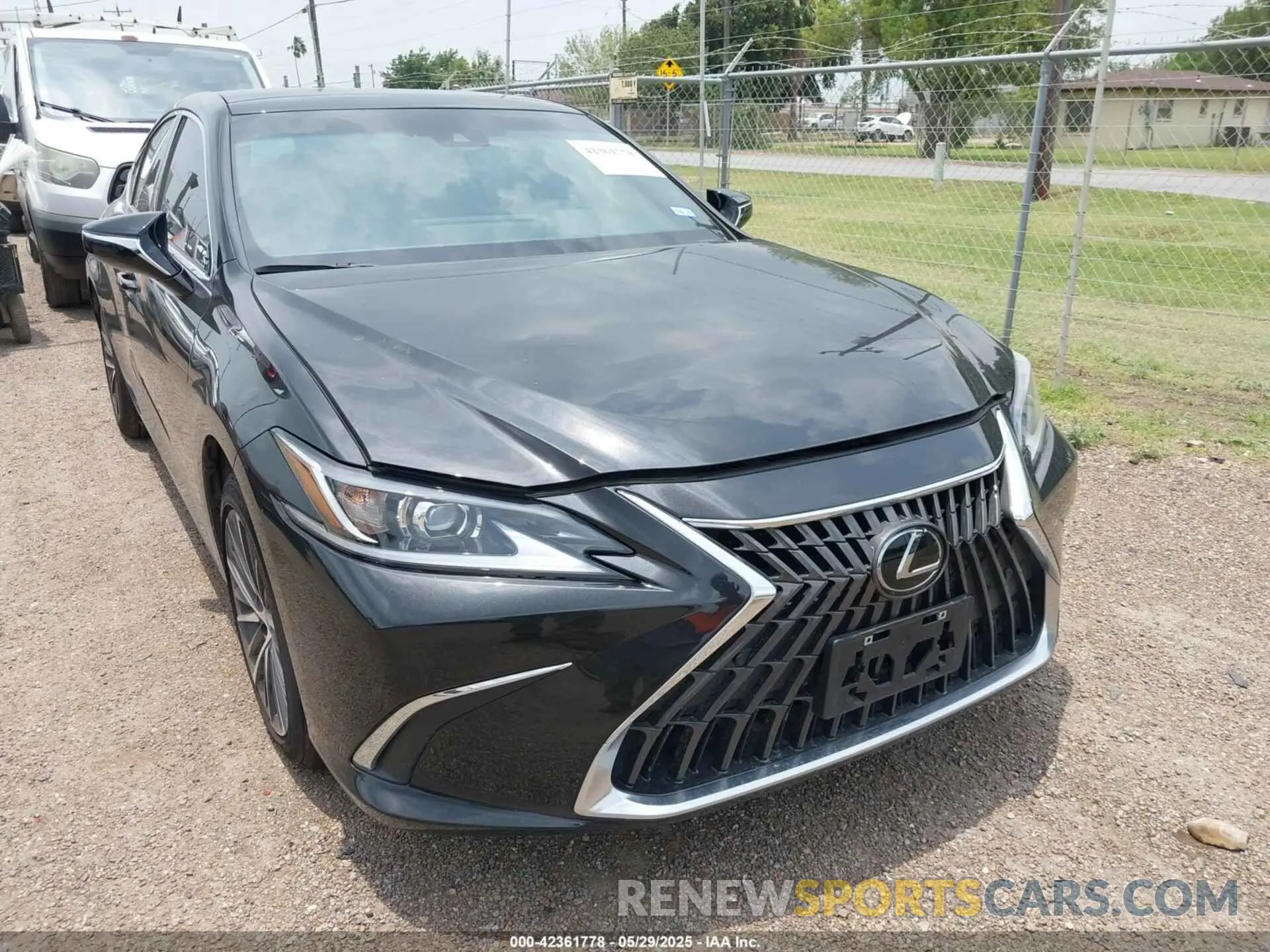 1 Photograph of a damaged car 58ADZ1B10RU183154 LEXUS ES 350 2024