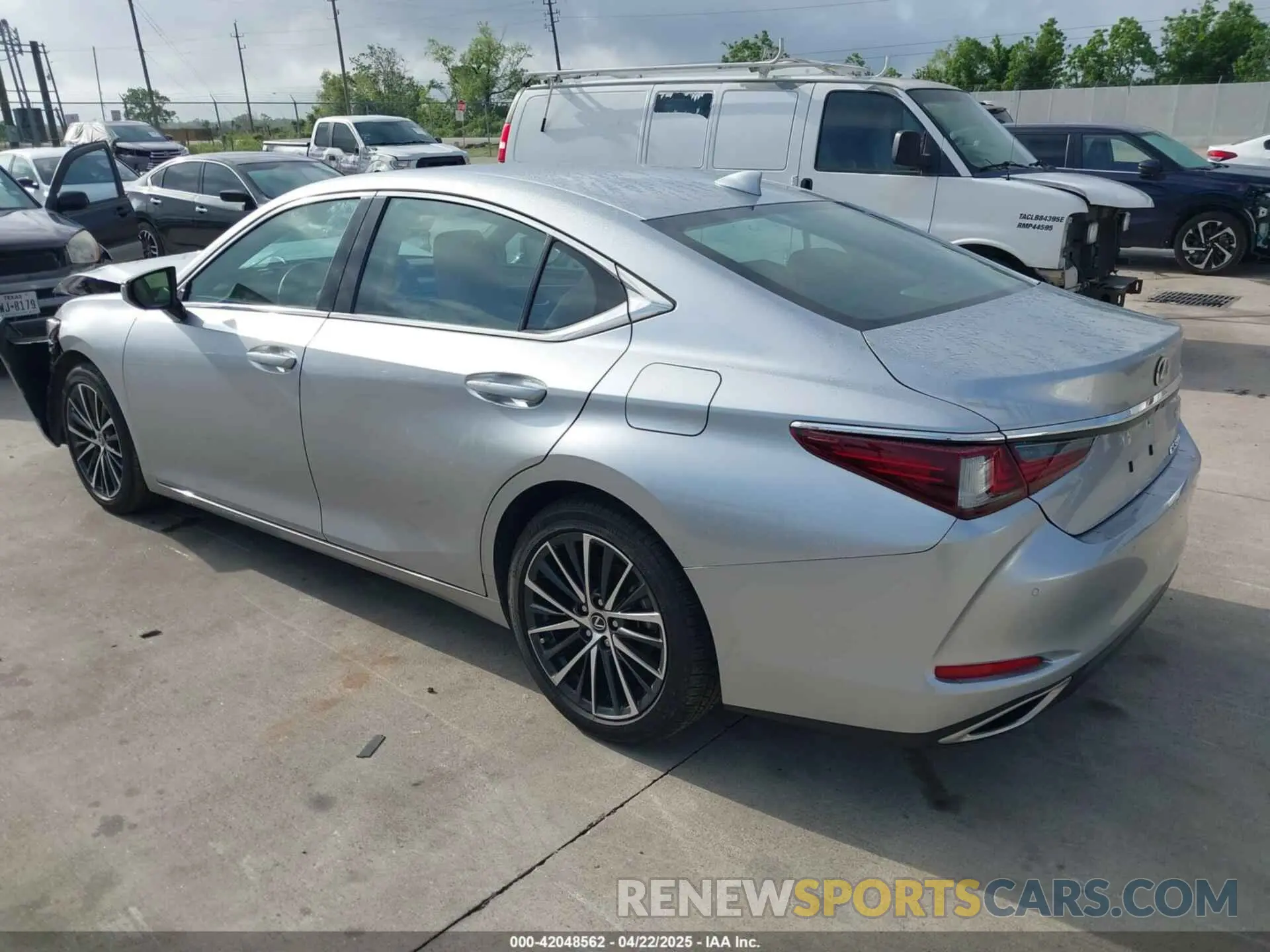 3 Photograph of a damaged car 58ADZ1B11RU171482 LEXUS ES 350 2024