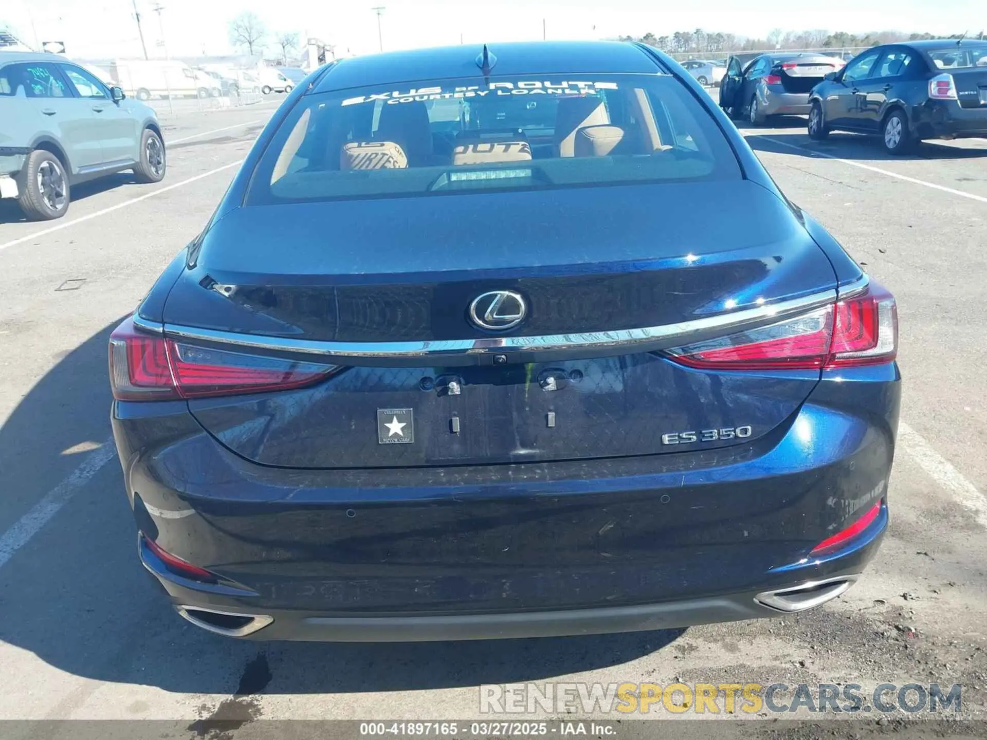 17 Photograph of a damaged car 58ADZ1B16RU170845 LEXUS ES 350 2024