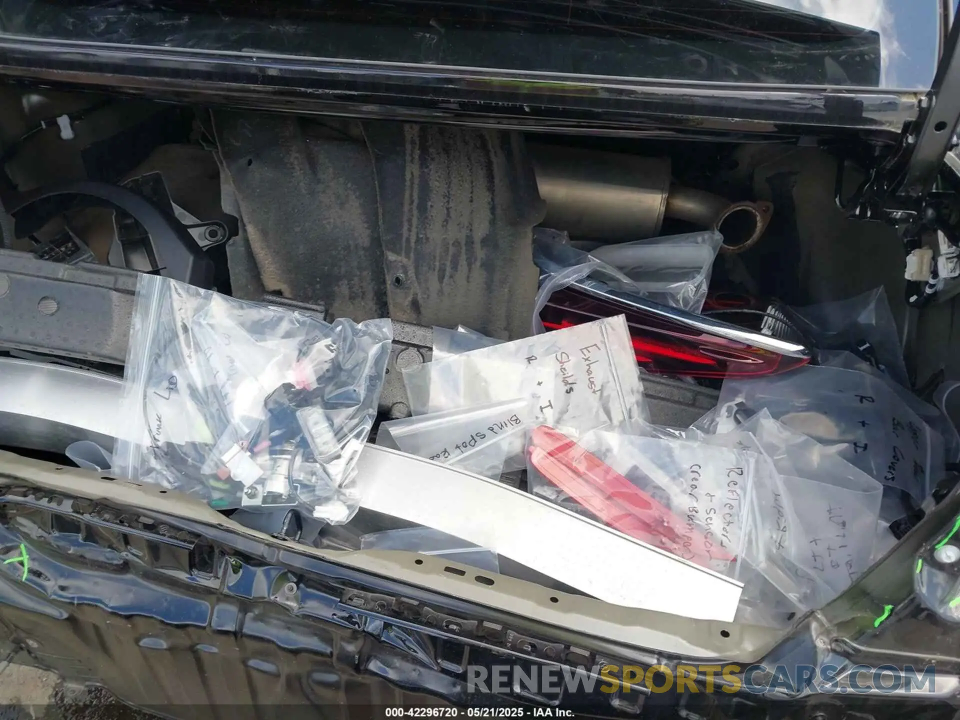 12 Photograph of a damaged car 58AEZ1B15RU180643 LEXUS ES 350 2024