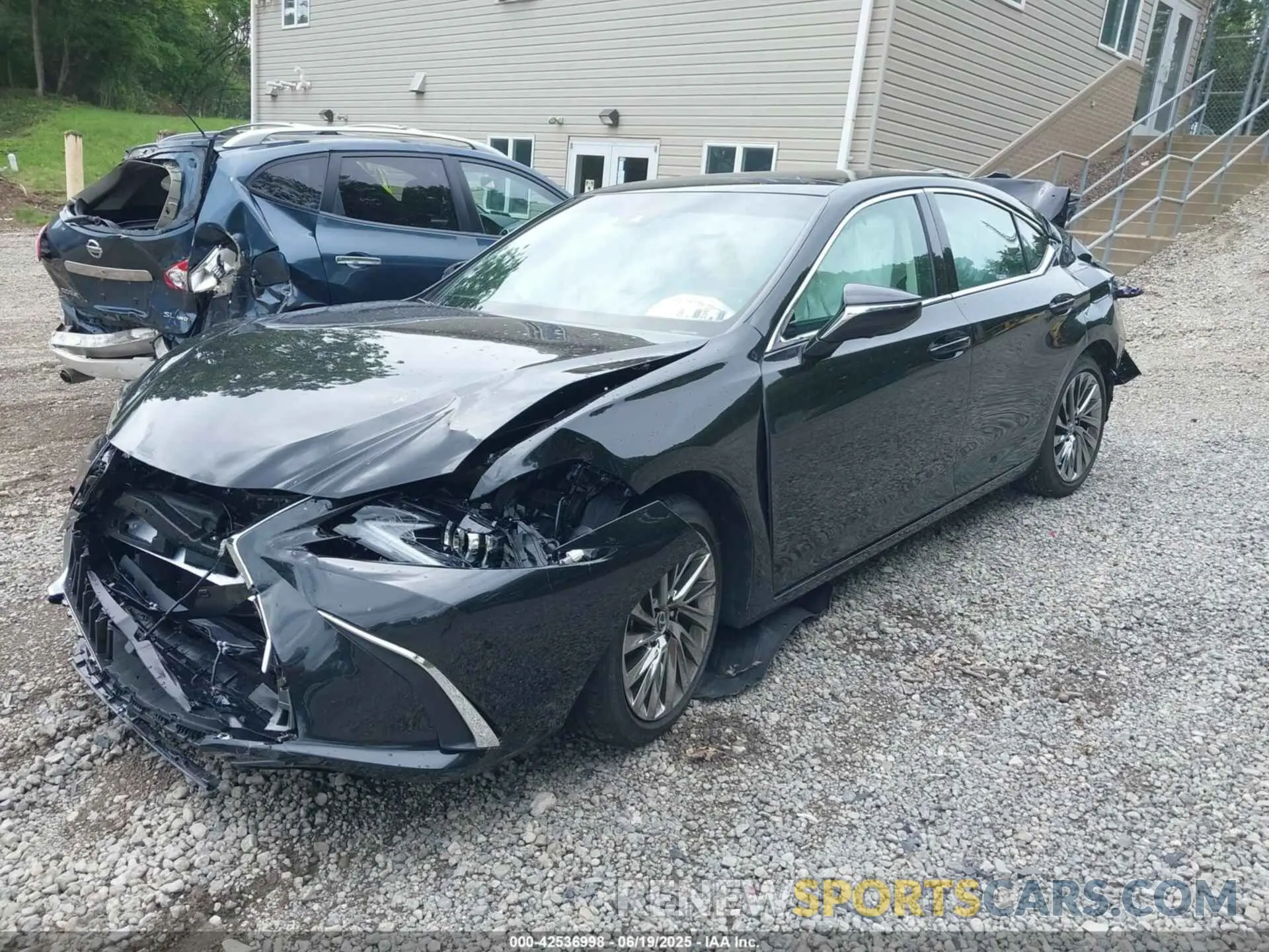 2 Photograph of a damaged car 58AEZ1B18SU191318 LEXUS ES 350 2025