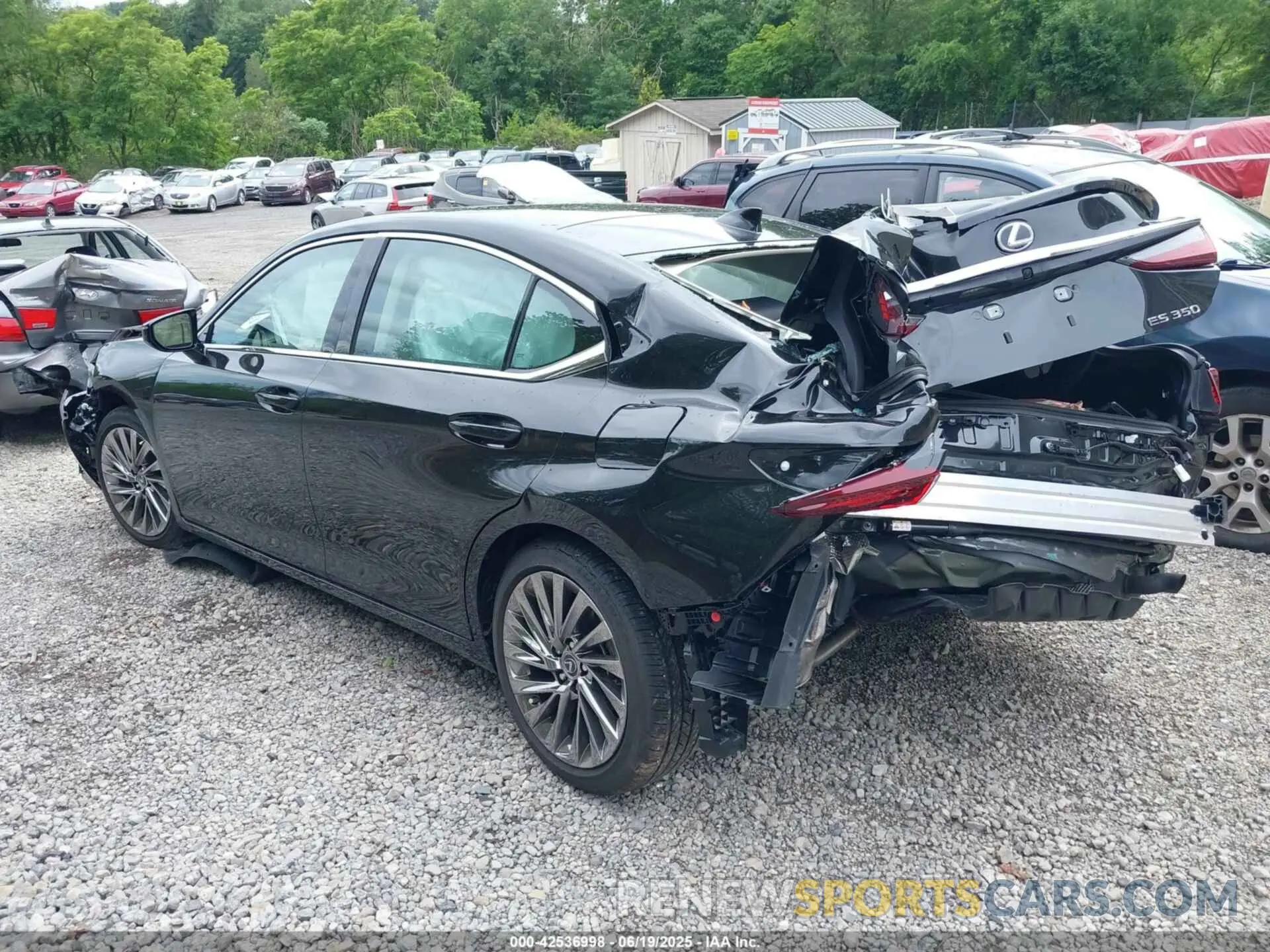 3 Photograph of a damaged car 58AEZ1B18SU191318 LEXUS ES 350 2025