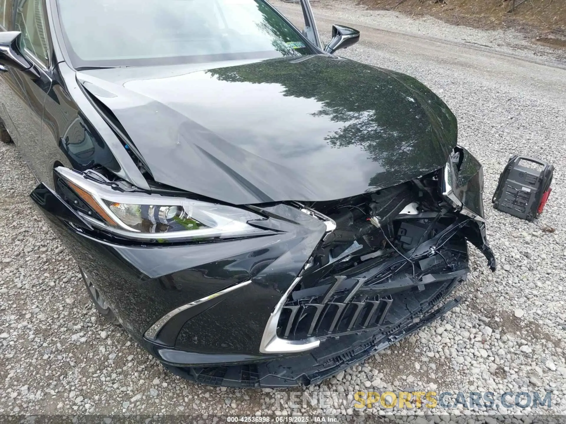 6 Photograph of a damaged car 58AEZ1B18SU191318 LEXUS ES 350 2025