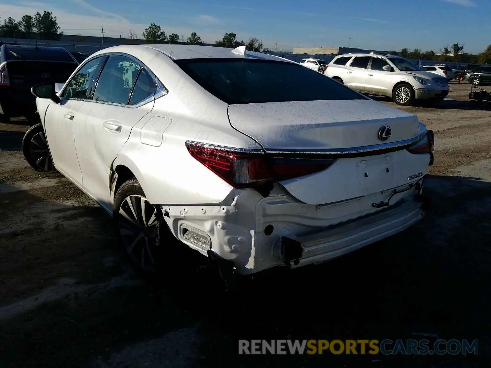 3 Photograph of a damaged car 58ACZ1B1XLU072968 LEXUS ES 350 BAS 2020