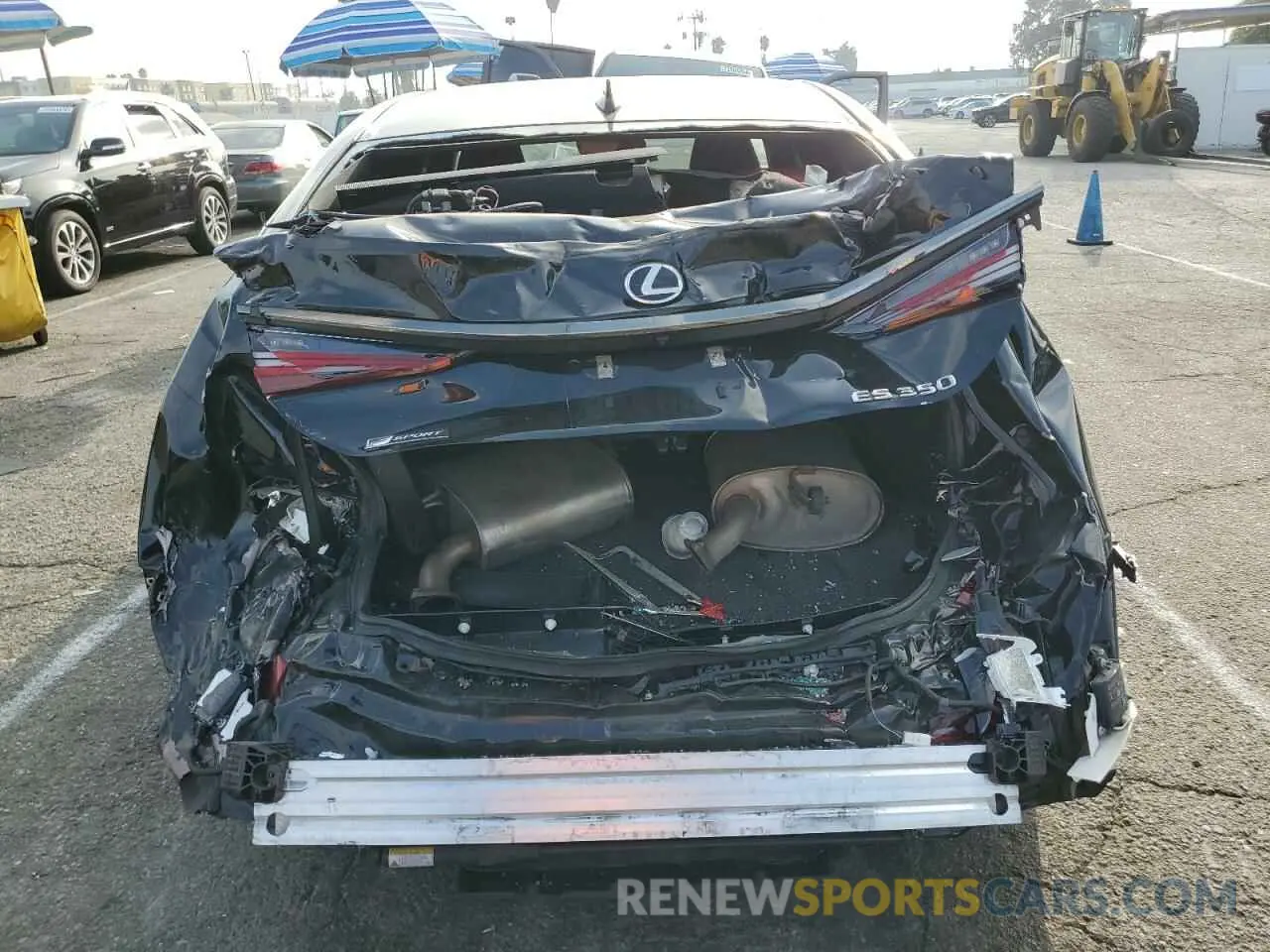 6 Photograph of a damaged car 58AGZ1B12LU066731 LEXUS ES 350 F S 2020