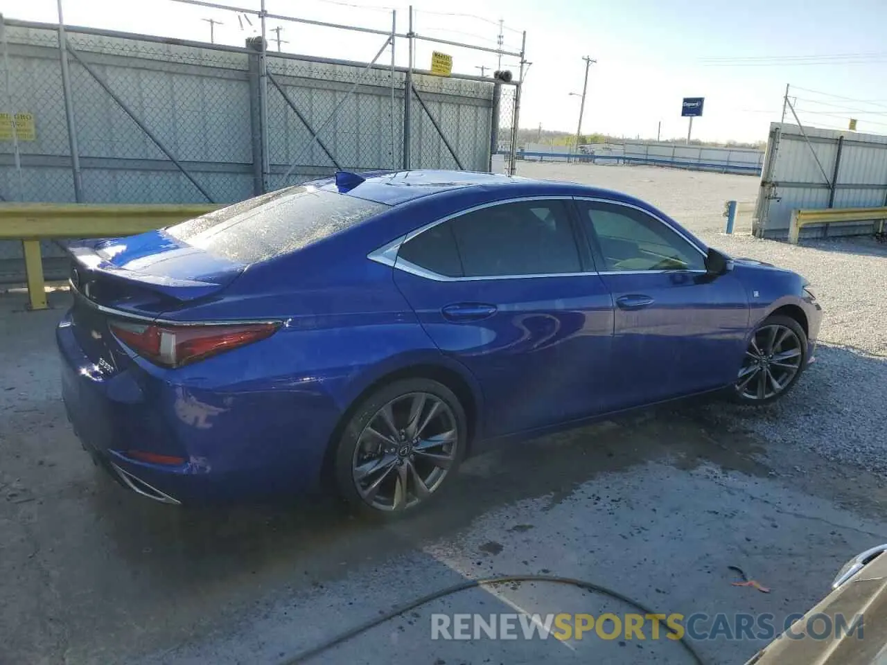 3 Фотография поврежденного автомобиля 58AGZ1B14LU080906 LEXUS ES 350 F S 2020
