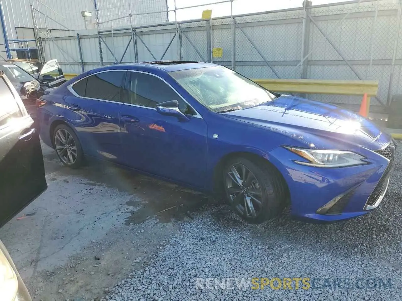 4 Фотография поврежденного автомобиля 58AGZ1B14LU080906 LEXUS ES 350 F S 2020