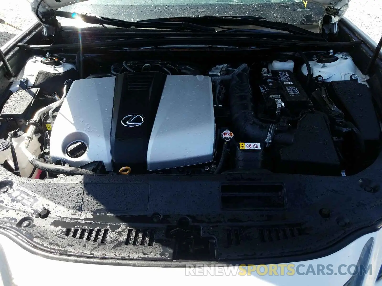 7 Photograph of a damaged car 58AGZ1B16LU051567 LEXUS ES 350 F-S 2020