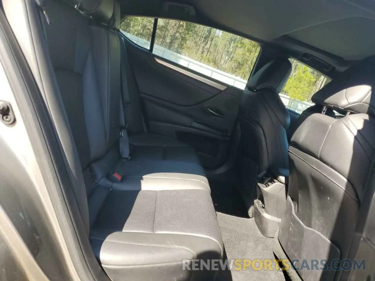 11 Фотография поврежденного автомобиля 58AGZ1B16LU066490 LEXUS ES 350 F S 2020
