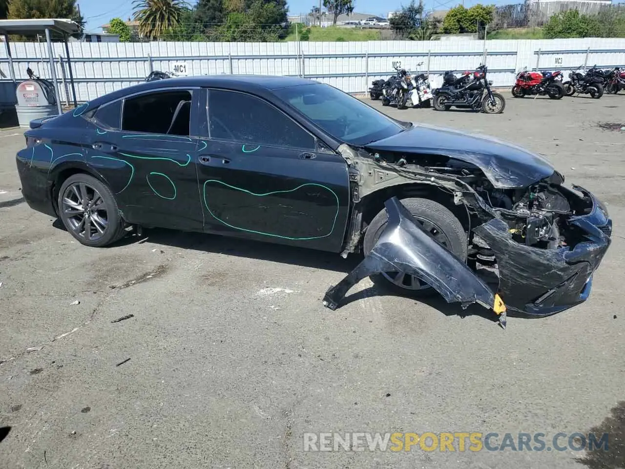 4 Photograph of a damaged car 58AGZ1B16LU080759 LEXUS ES 350 F S 2020