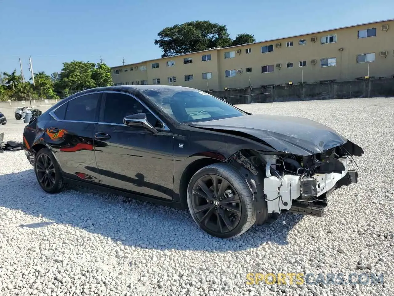 4 Photograph of a damaged car 58AJZ1B18RU166993 LEXUS ES 350 F S 2024