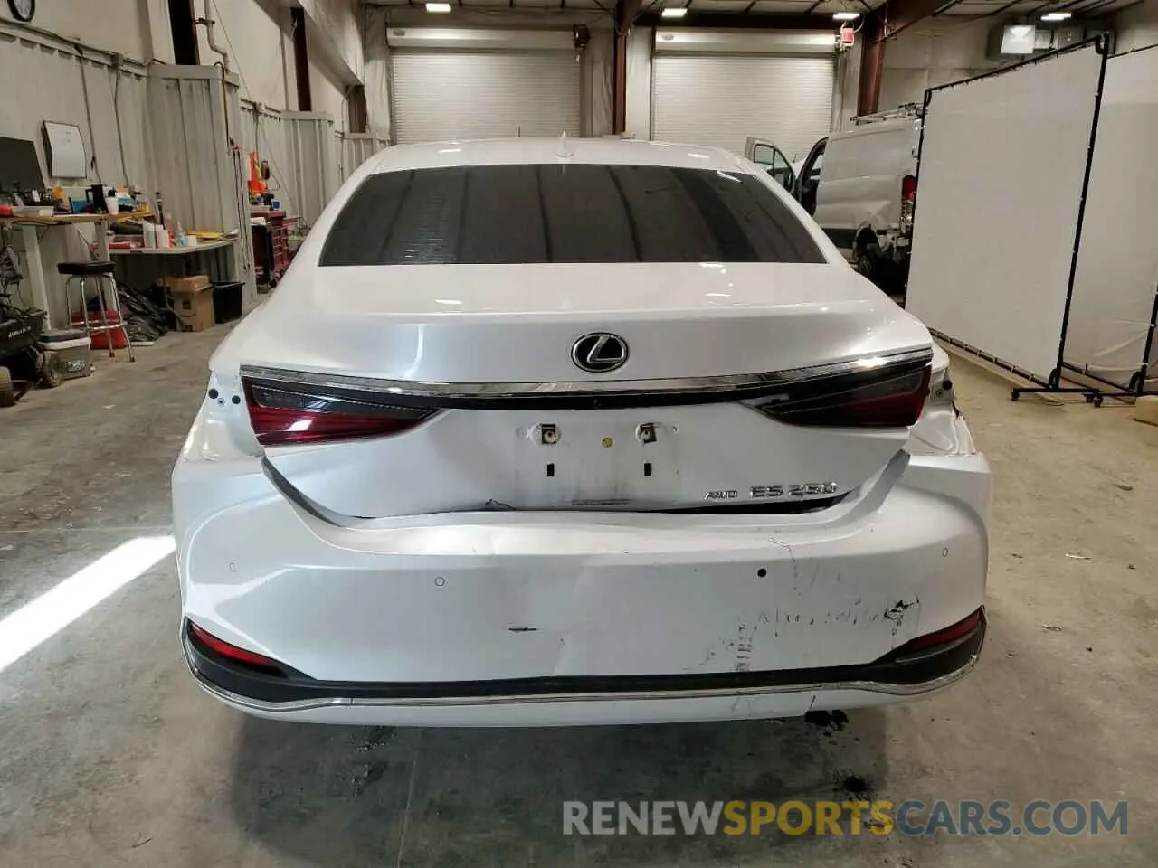 6 Photograph of a damaged car 58AD11D11MU005671 LEXUS ES250 2021