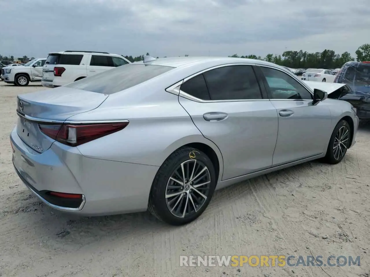 3 Photograph of a damaged car 58AD11D1XRU013033 LEXUS ES250 2024