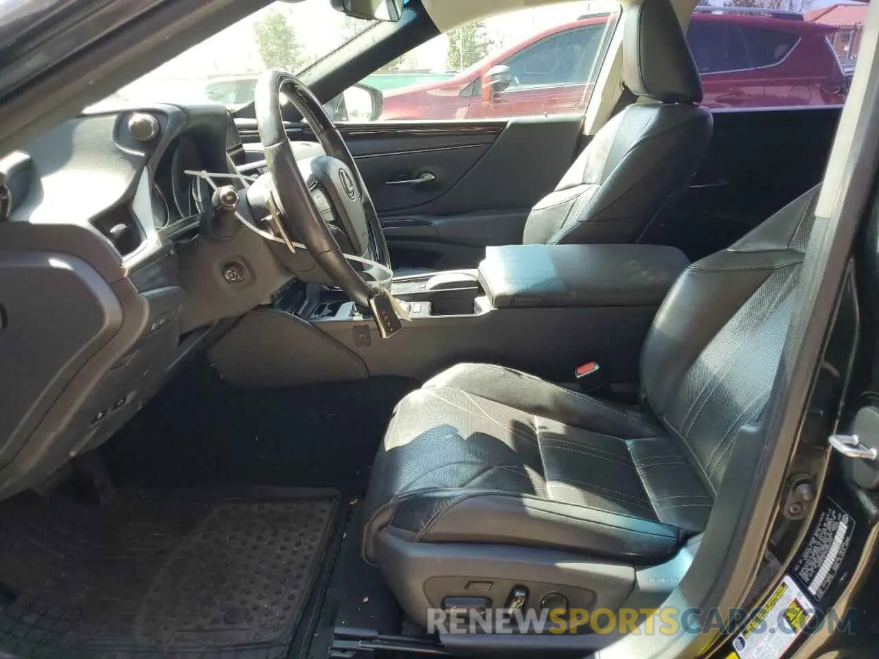 7 Фотография поврежденного автомобиля 58AB21B11KU003746 LEXUS ES300 2019