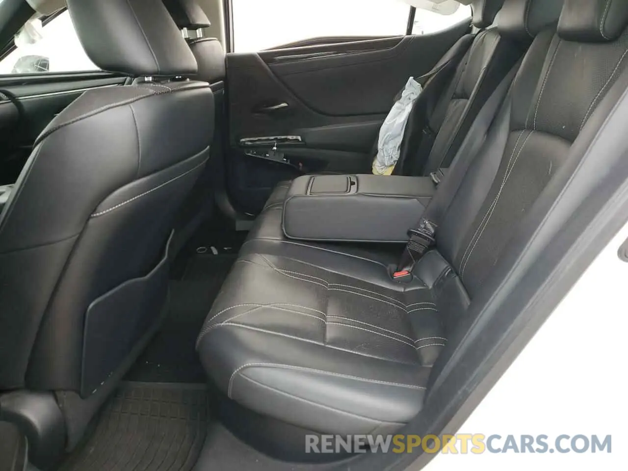 10 Фотография поврежденного автомобиля 58AB21B12KU004016 LEXUS ES300 2019