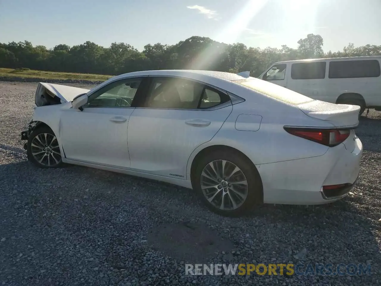2 Фотография поврежденного автомобиля JTHB21B11K2010377 LEXUS ES300 2019