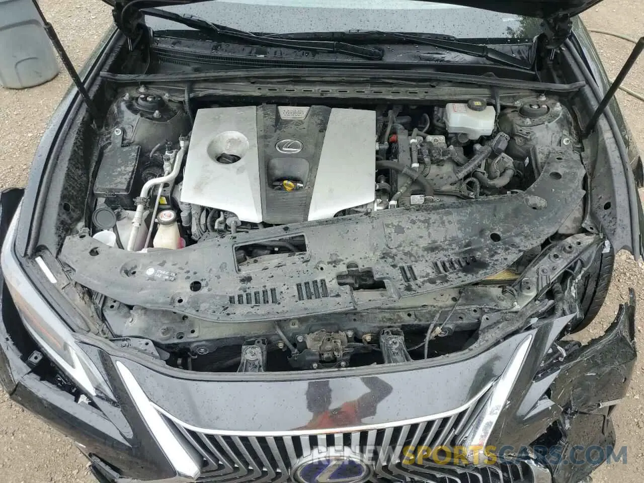 11 Photograph of a damaged car JTHB21B14K2010387 LEXUS ES300 2019