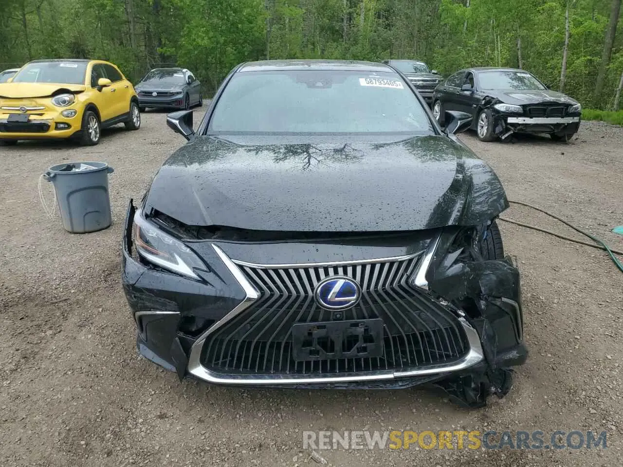 5 Photograph of a damaged car JTHB21B14K2010387 LEXUS ES300 2019