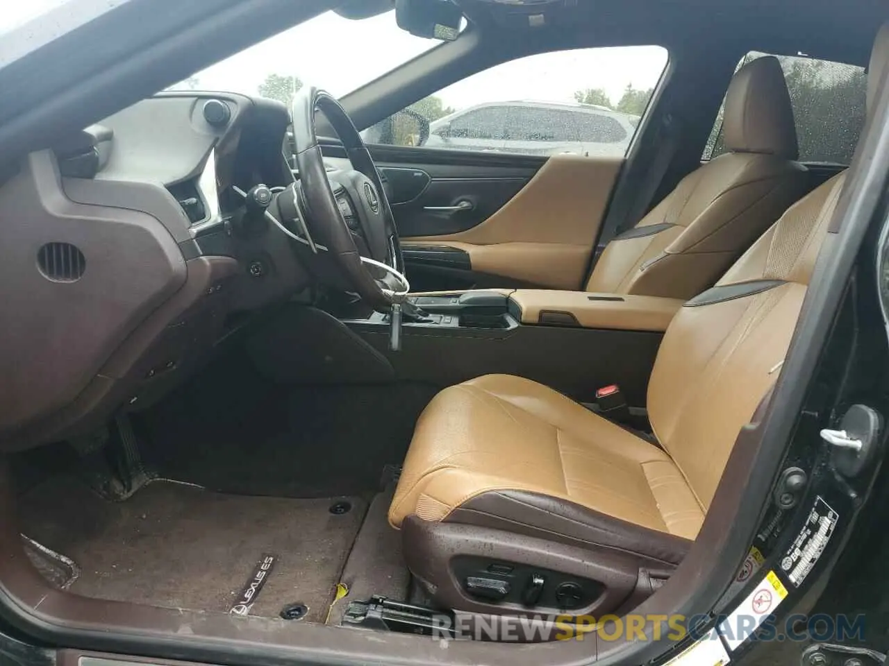 7 Photograph of a damaged car JTHB21B14K2010387 LEXUS ES300 2019