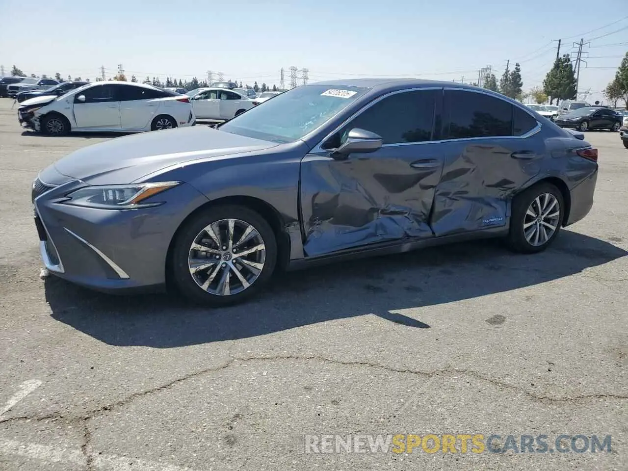 1 Photograph of a damaged car 58AC21B12LU006208 LEXUS ES300 2020