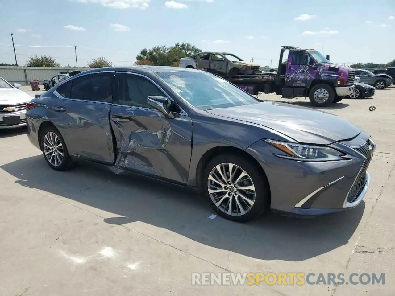 4 Фотография поврежденного автомобиля 58AD21B13LU005590 LEXUS ES300 2020