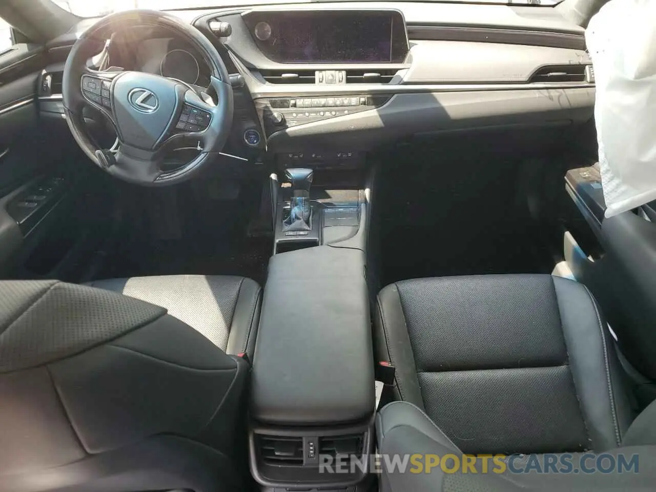 8 Фотография поврежденного автомобиля 58AD21B13LU005590 LEXUS ES300 2020