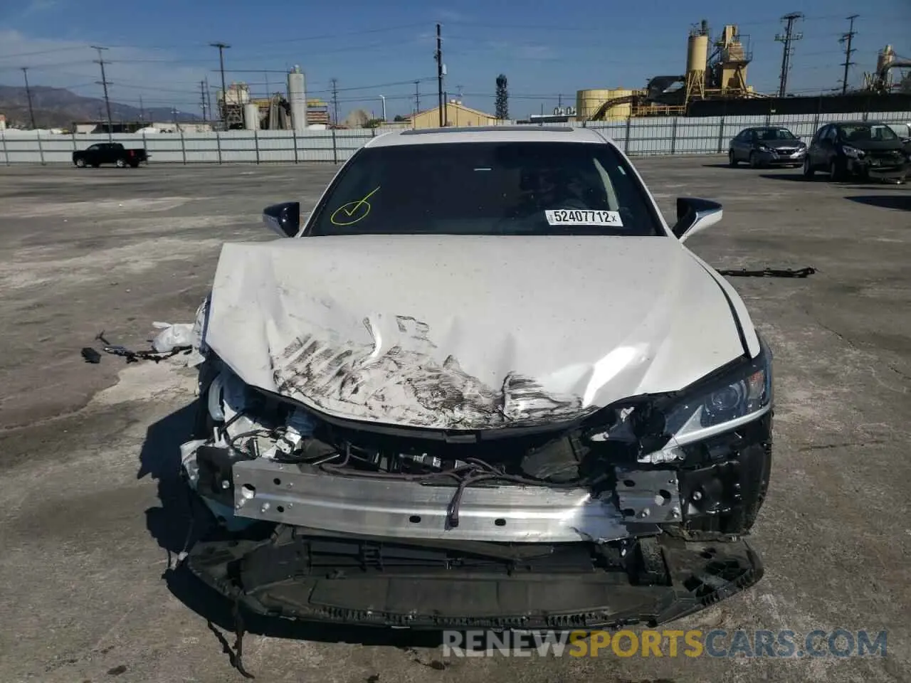 9 Photograph of a damaged car 58AD21B15LU010113 LEXUS ES300 2020