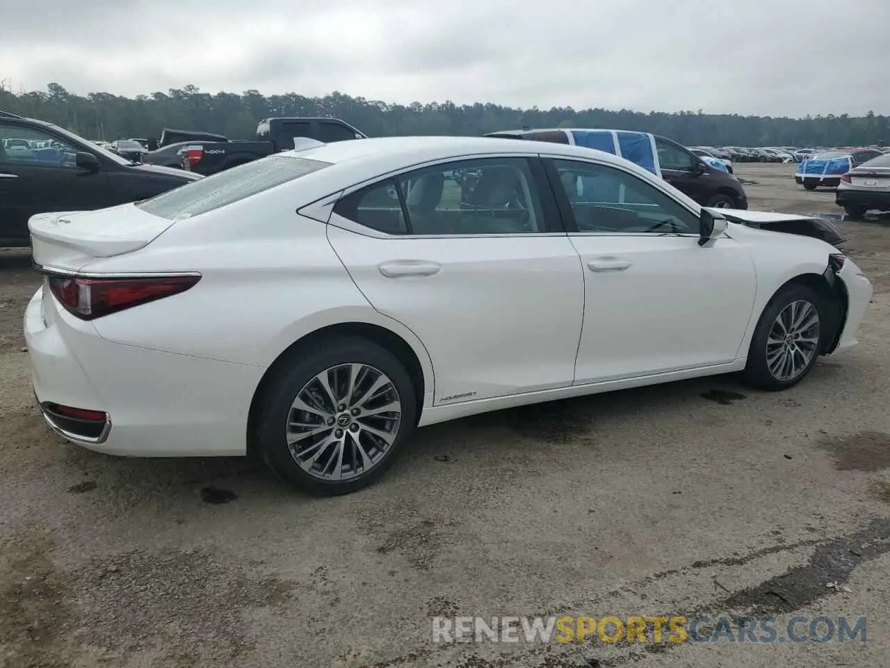 3 Фотография поврежденного автомобиля 58AD21B17LU009951 LEXUS ES300 2020