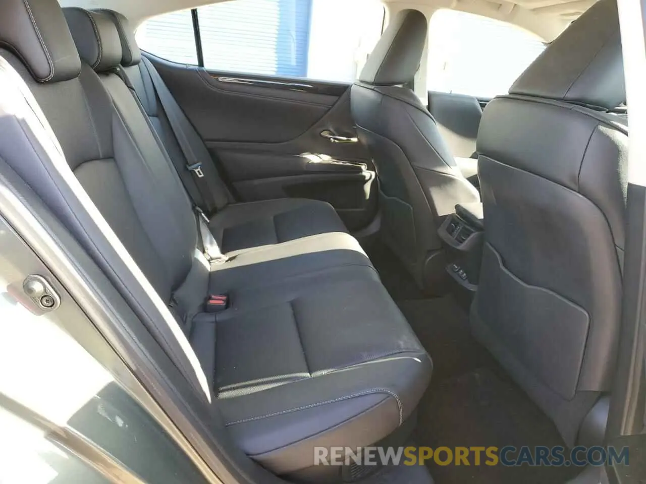 10 Фотография поврежденного автомобиля 58AD21B18LU006072 LEXUS ES300 2020