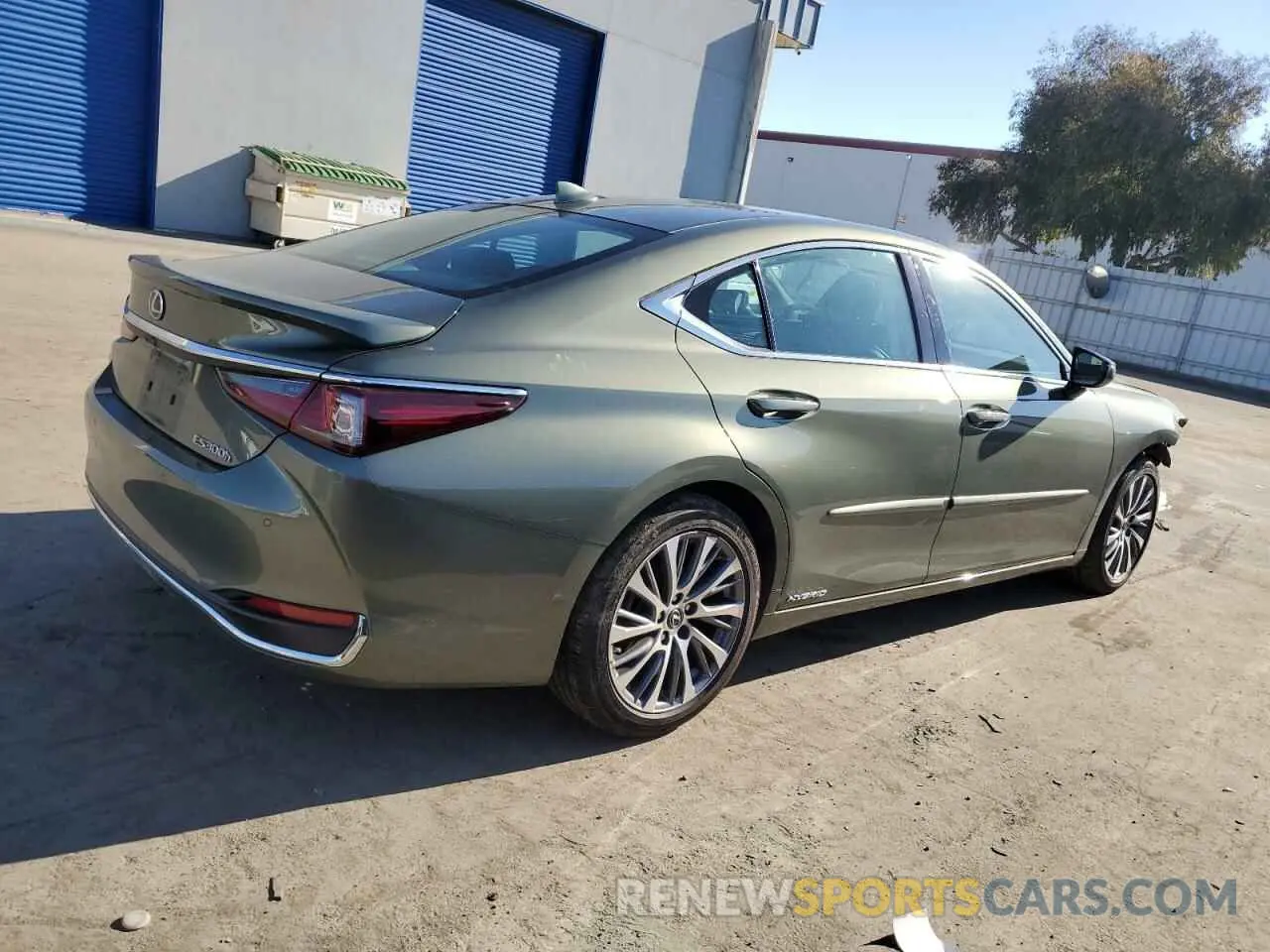 3 Фотография поврежденного автомобиля 58AD21B18LU006072 LEXUS ES300 2020