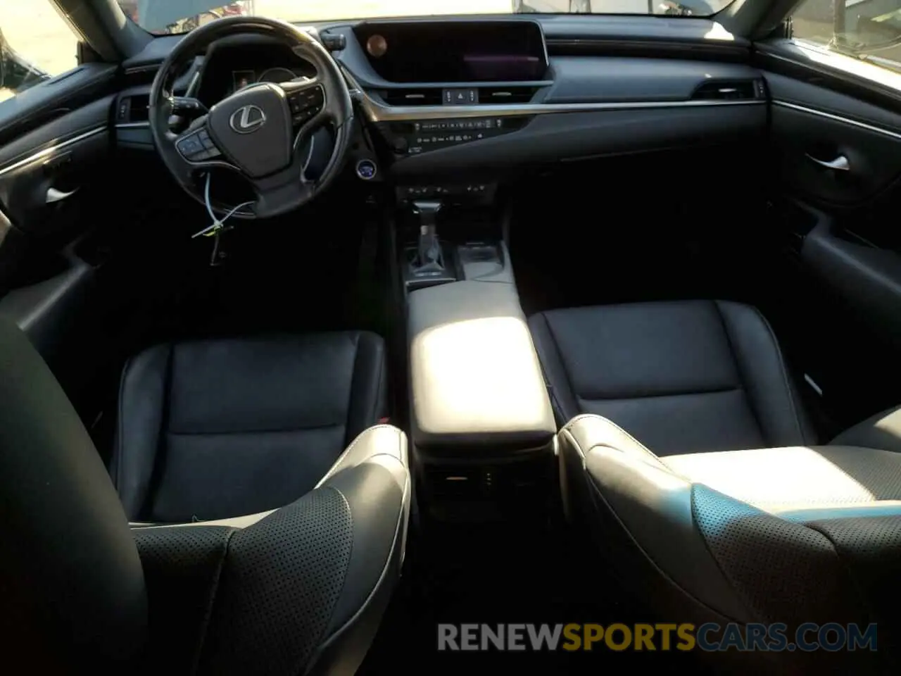 8 Фотография поврежденного автомобиля 58AD21B18LU006072 LEXUS ES300 2020