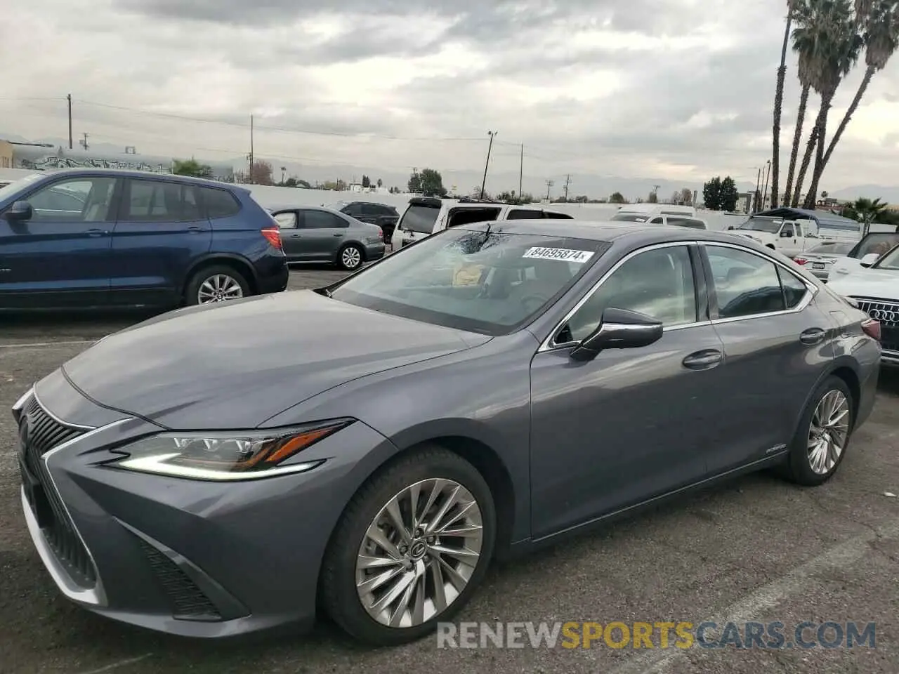 1 Photograph of a damaged car 58AE21B19LU012323 LEXUS ES300 2020