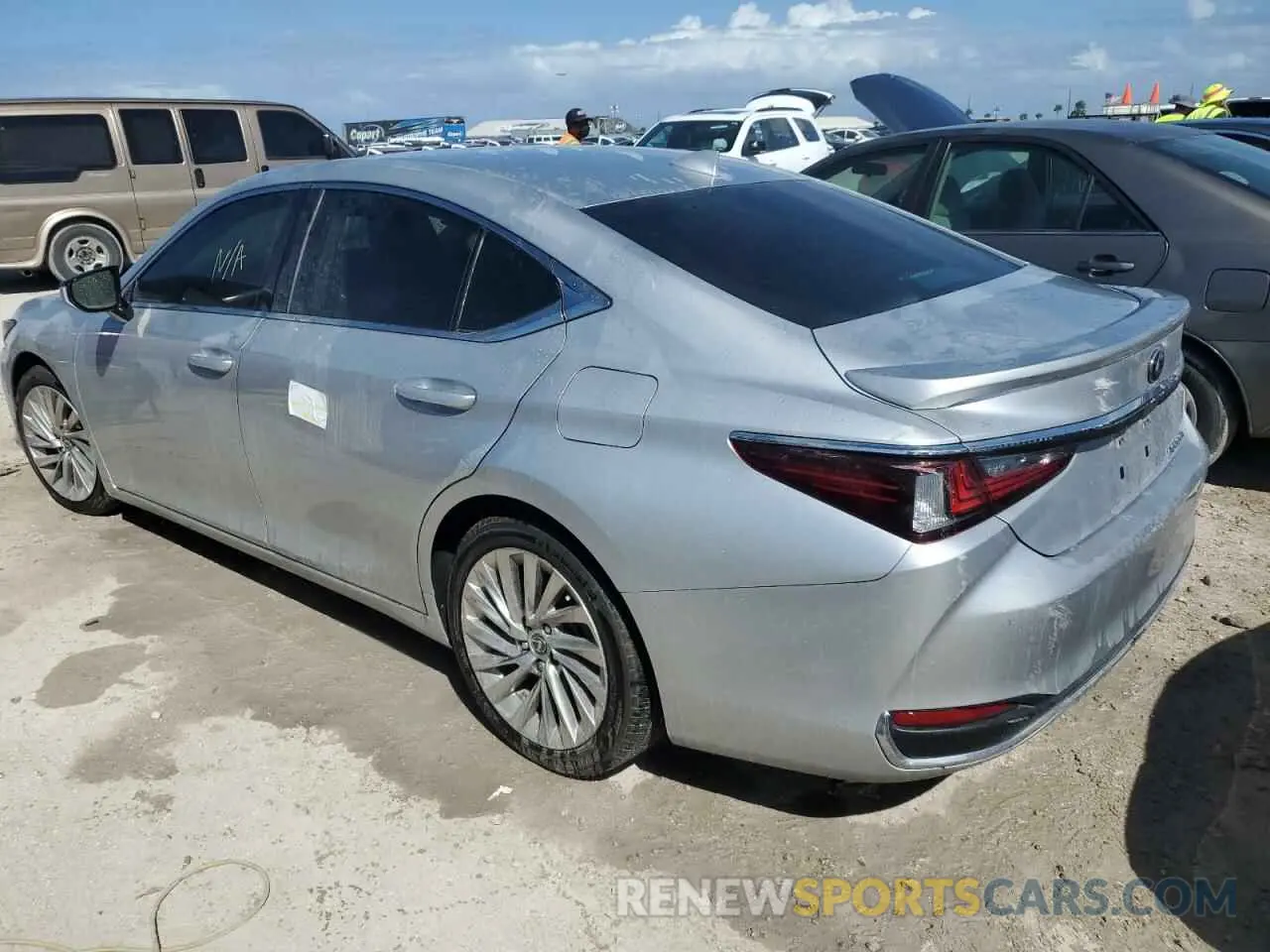 2 Photograph of a damaged car 58AF21B13LU009681 LEXUS ES300 2020