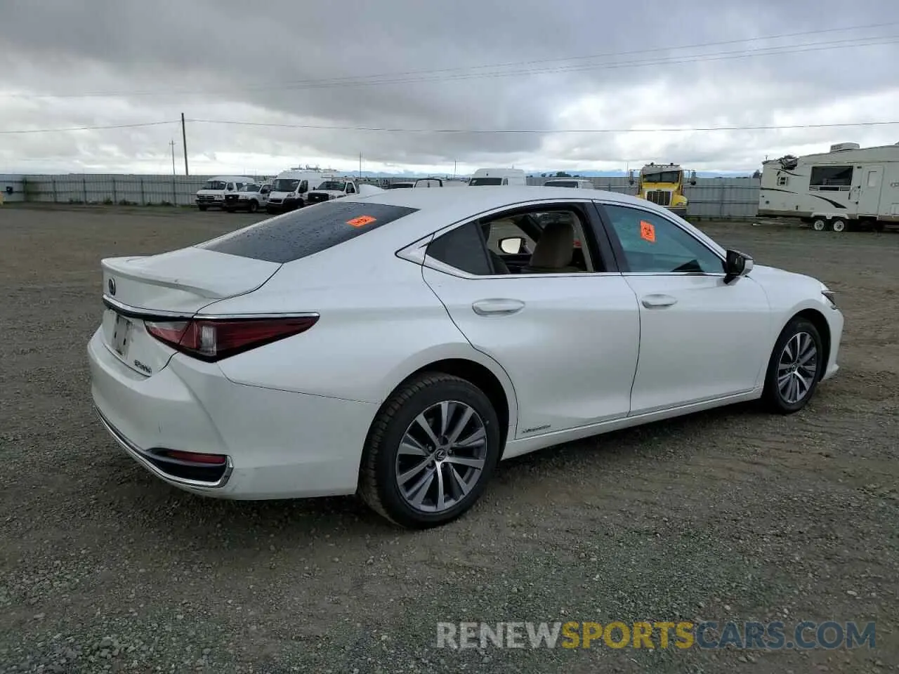 3 Photograph of a damaged car 58ACA1C10MU011247 LEXUS ES300 2021
