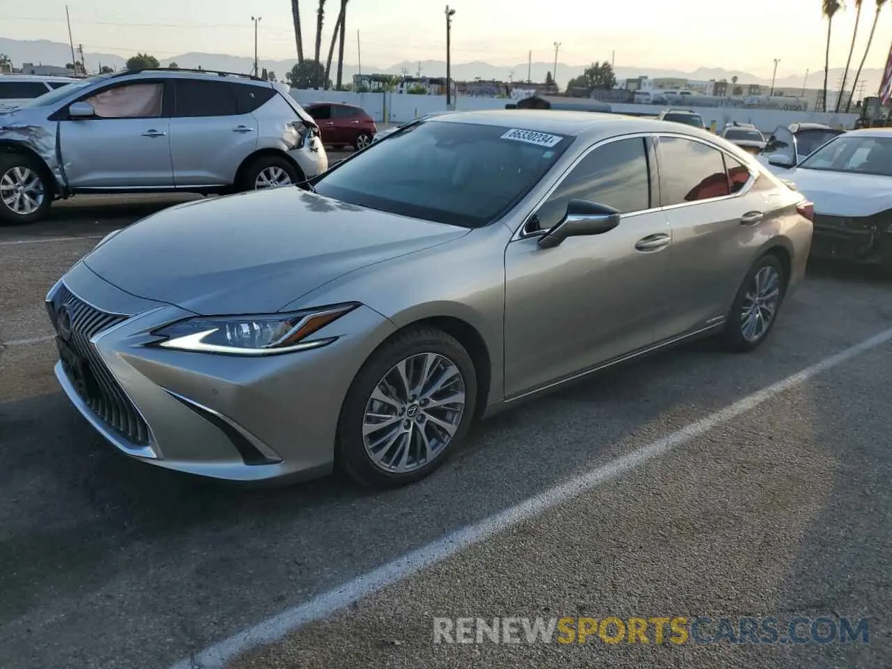 1 Photograph of a damaged car 58ADA1C12MU009780 LEXUS ES300 2021