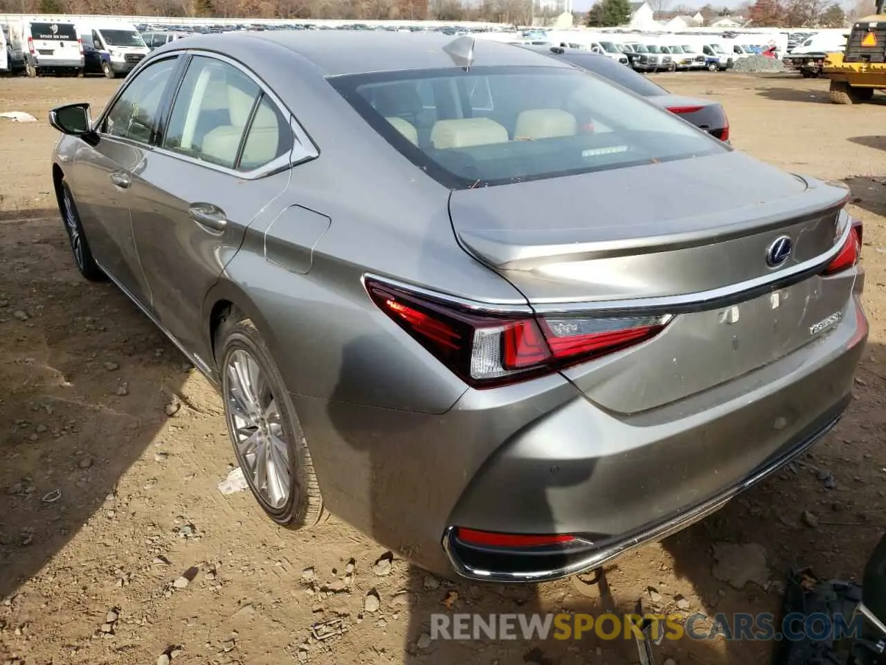 3 Photograph of a damaged car 58ADA1C14MU011238 LEXUS ES300 2021