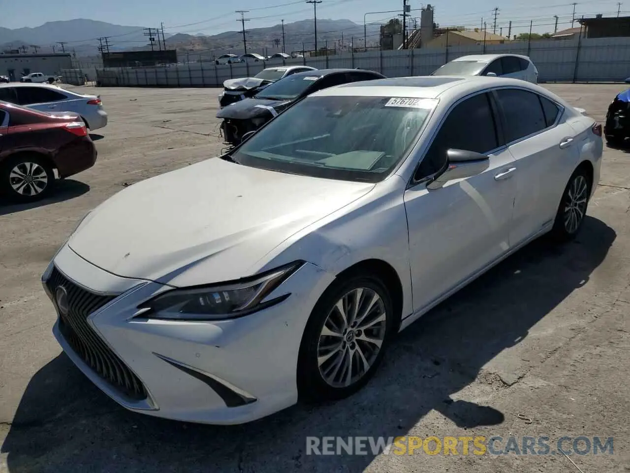 1 Photograph of a damaged car 58ADA1C15MU003150 LEXUS ES300 2021
