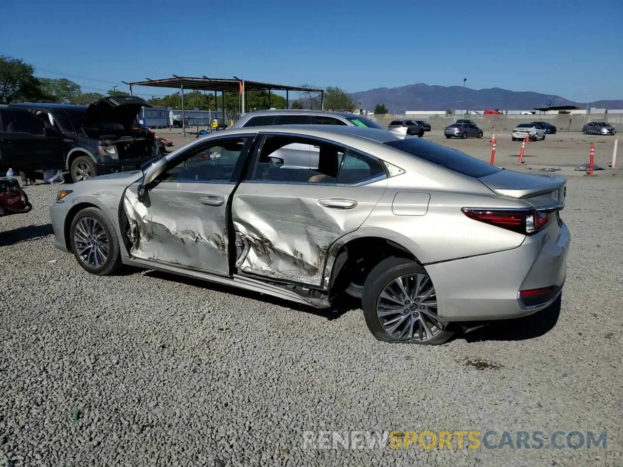 2 Photograph of a damaged car 58ADA1C18MU011274 LEXUS ES300 2021