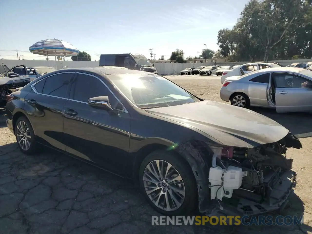 4 Фотография поврежденного автомобиля 58ADA1C19MU001613 LEXUS ES300 2021