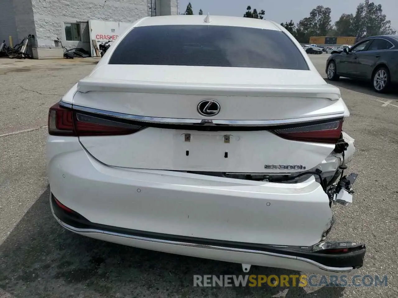 6 Photograph of a damaged car 58AEA1C18MU006497 LEXUS ES300 2021